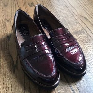 Size 10 Earthies loafers